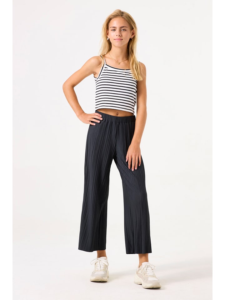 Garcia Spodnie w kolorze czarnym rozmiar: 152