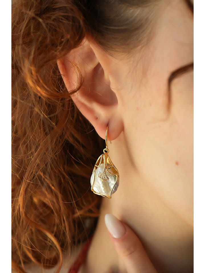 Pierres delicates Kolczyki w kolorze białym z perłami rozmiar: onesize