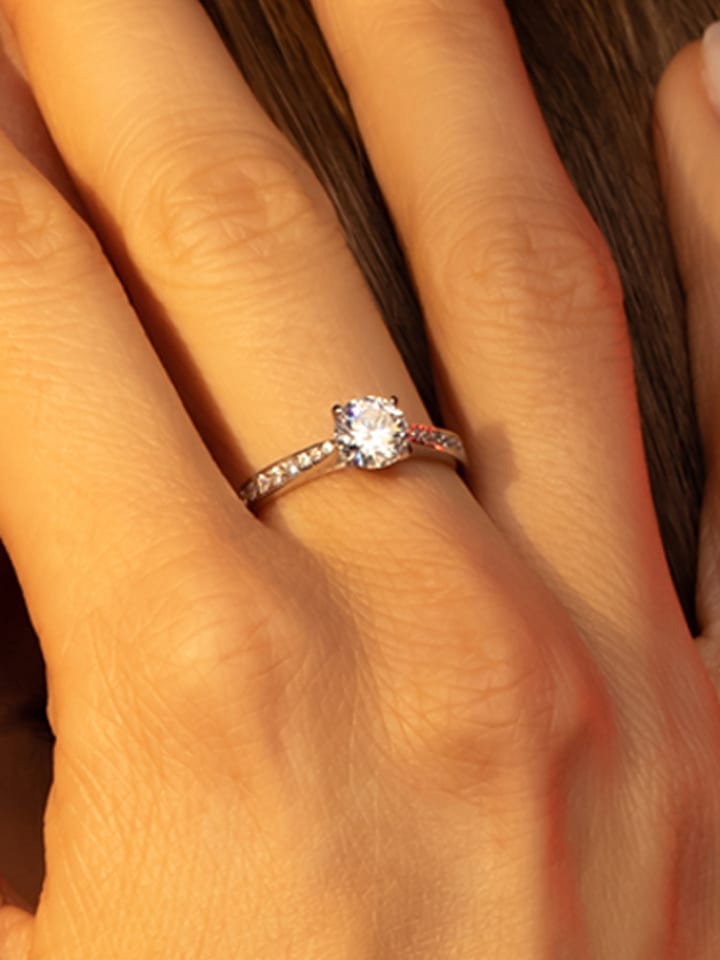 OR ÉCLAT Złoty pierścionek "Brillant" z cyrkoniami rozmiar: 60