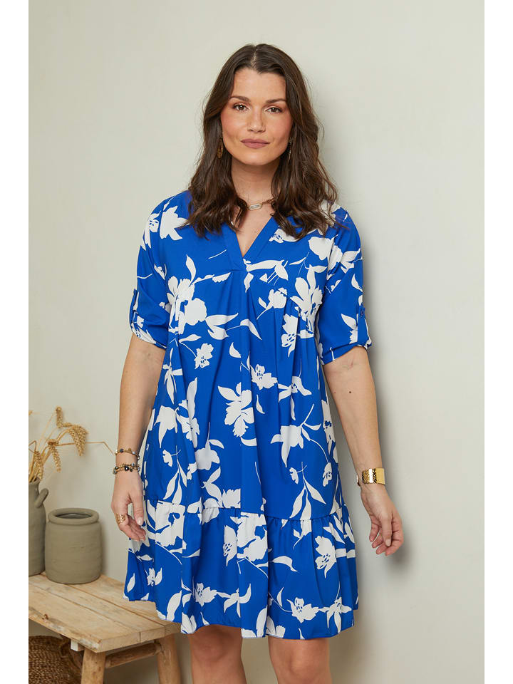 Curvy Lady Sukienka w kolorze niebiesko-białym rozmiar: 40/42