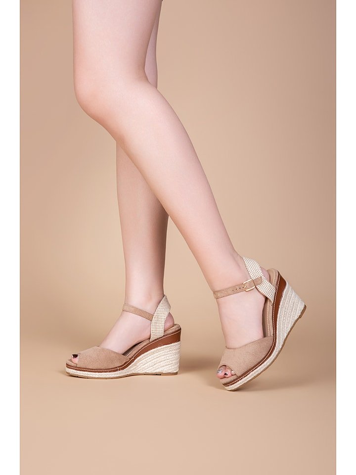 Foreverfolie Sandały w kolorze khaki na koturnie rozmiar: 40