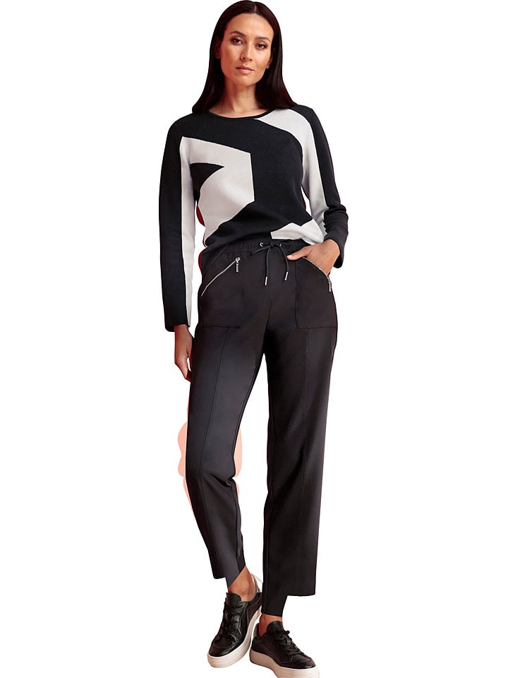 Heine Spodnie dresowe w kolorze czarnym rozmiar: 38