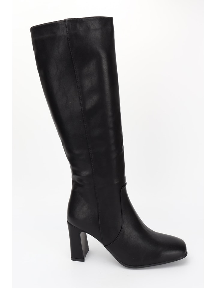 Kozaki w kolorze czarnym