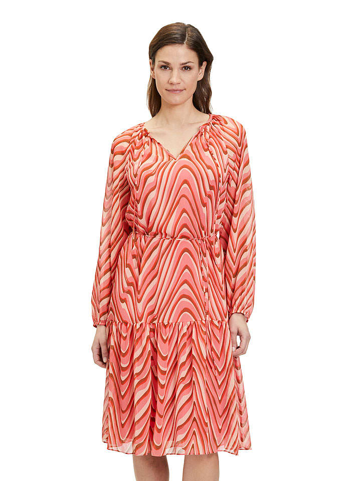 CARTOON Sukienka w kolorze jasnoróżowym rozmiar: 40