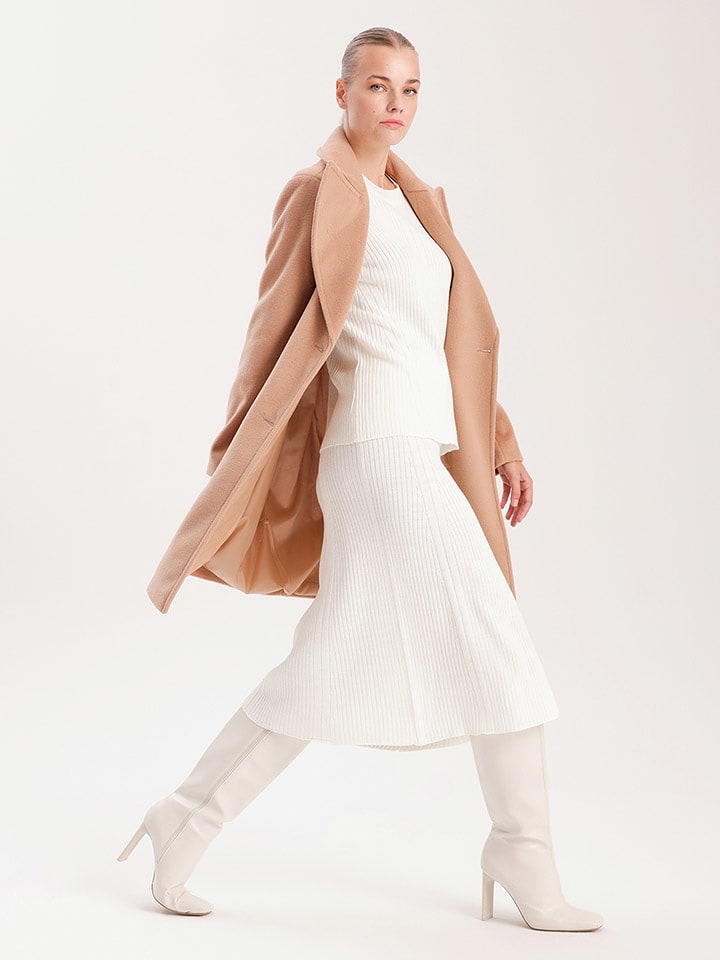 BGN Płaszcz przejściowy w kolorze karmelowym rozmiar: 40