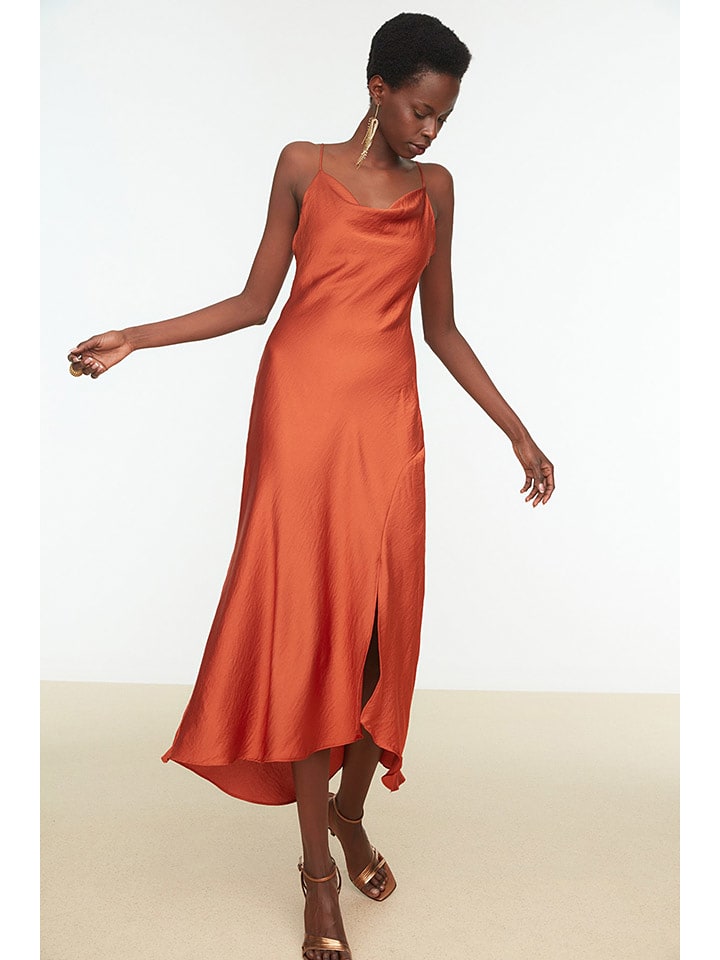 trendyol Sukienka w kolorze jasnobrązowym rozmiar: 34