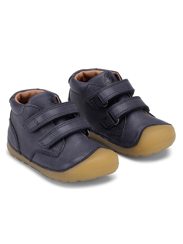 Bundgaard Skórzane buty "Petit Velcro" w kolorze granatowym do nauki chodzenia rozmiar: 22