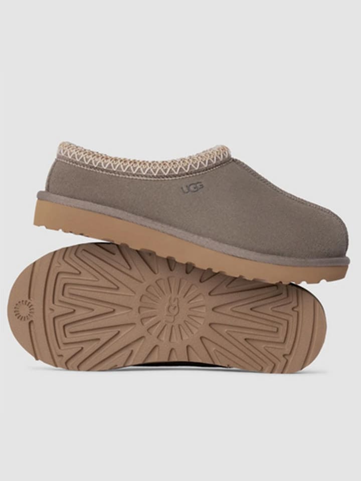 UGG Kapcie "Tasman" w kolorze szarym ze skóry owczej rozmiar: 37