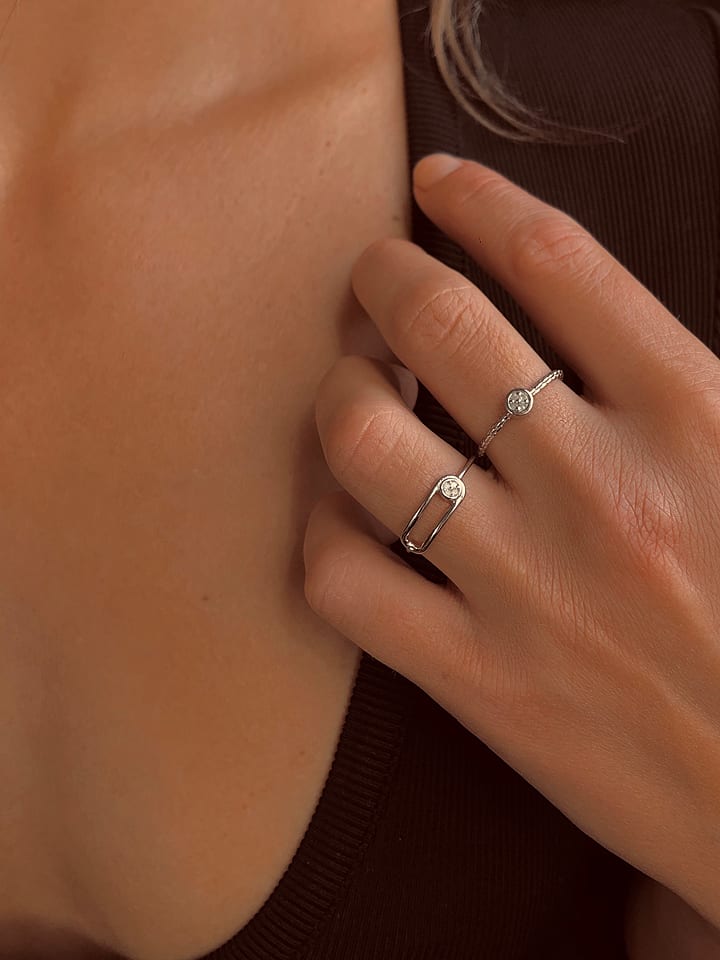 Les Petites Précieuses Srebrny pierścionek z diamentem rozmiar: 58