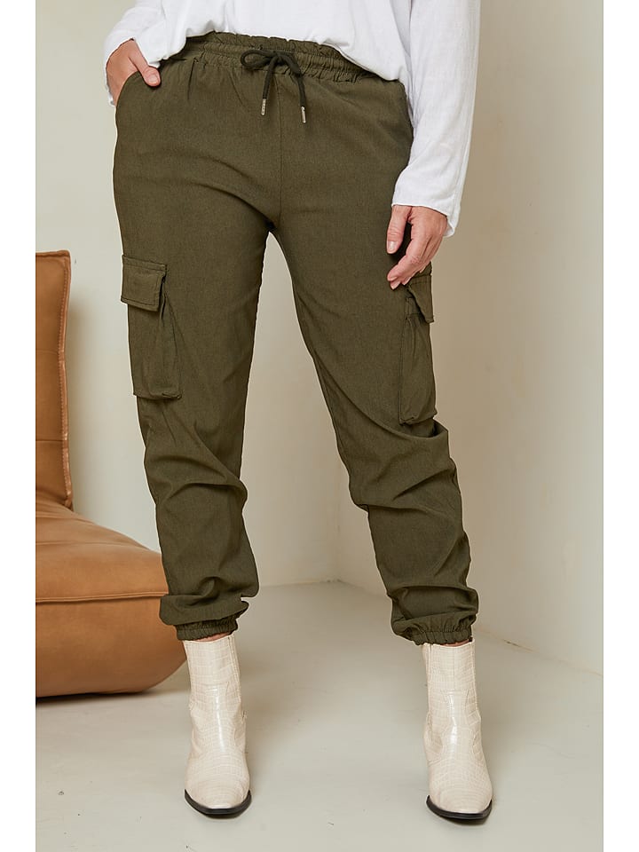 Curvy Lady Bojówki w kolorze khaki rozmiar: 48/50