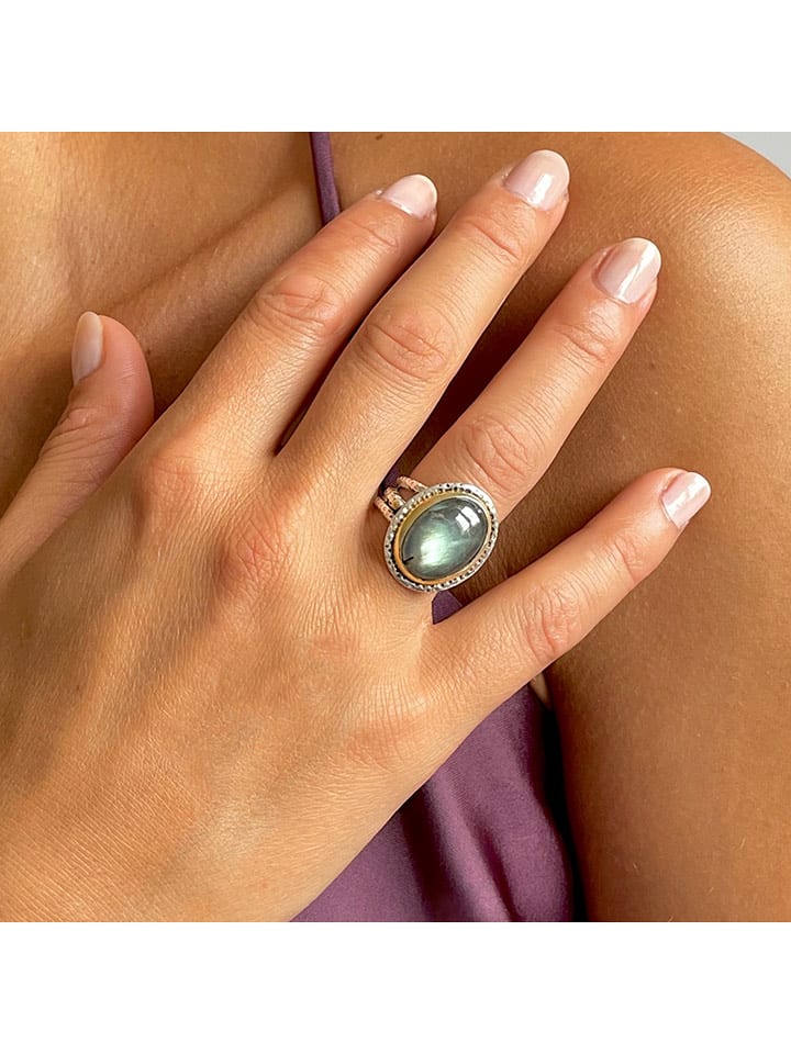 Les Petites Précieuses Srebrny pierścionek z labradorytem rozmiar: 52