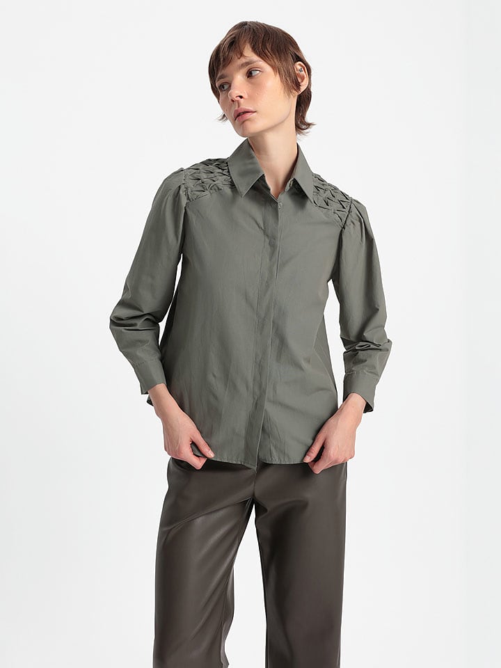 BGN Koszula w kolorze khaki rozmiar: 34