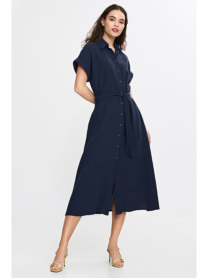 Nife Sukienka w kolorze granatowym rozmiar: 40/42