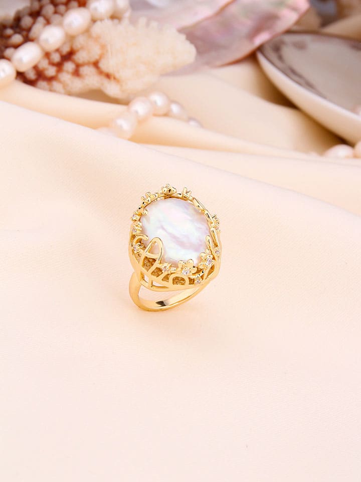 L'Atelier de Gaia Pozłacany pierścionek z perłą i cyrkoniami rozmiar: onesize