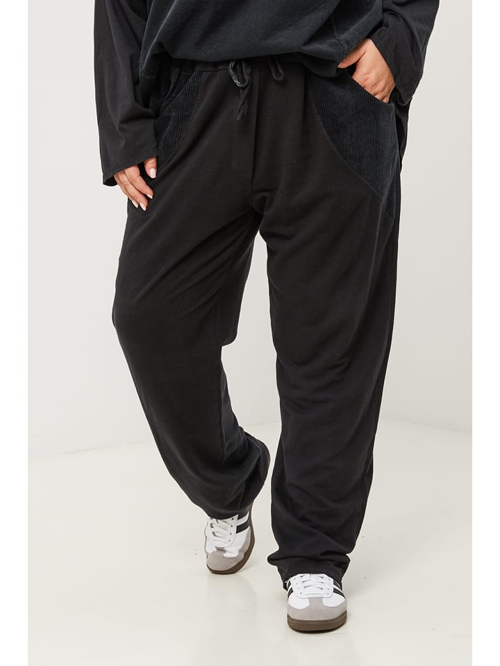 Curvy Lady Spodnie w kolorze czarnym rozmiar: 40/42