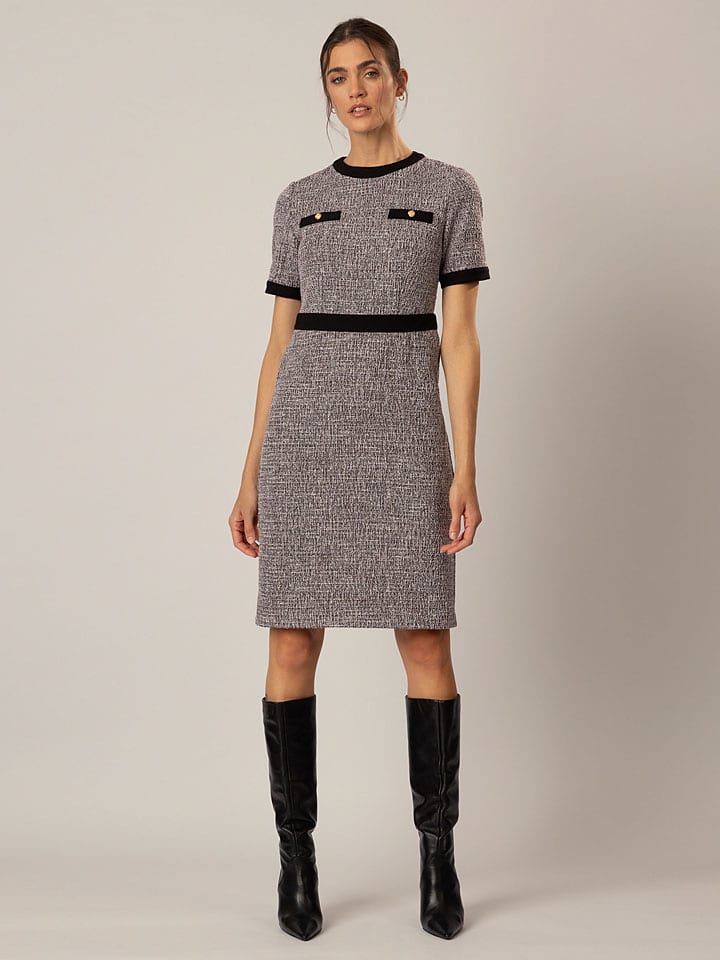 APART Sukienka w kolorze czarnym rozmiar: 42