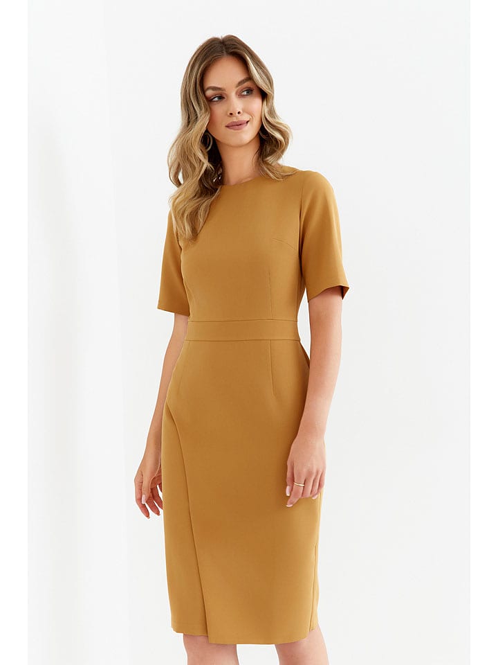 made of emotion Sukienka w kolorze musztardowym rozmiar: M