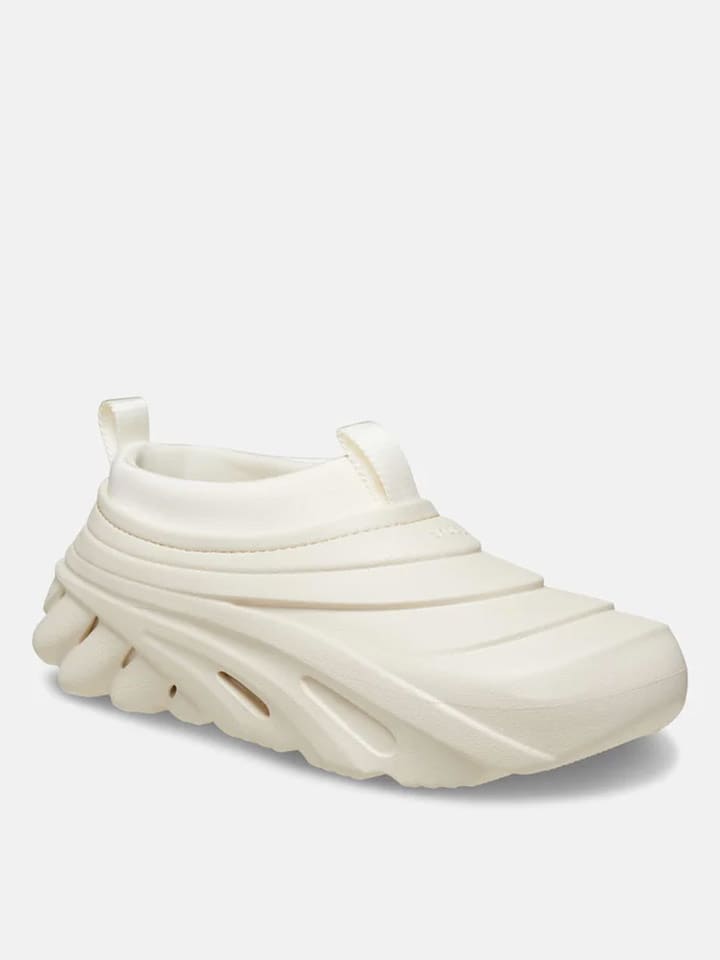 Crocs Slippersy "Echo Storm" w kolorze kremowym rozmiar: 43/44
