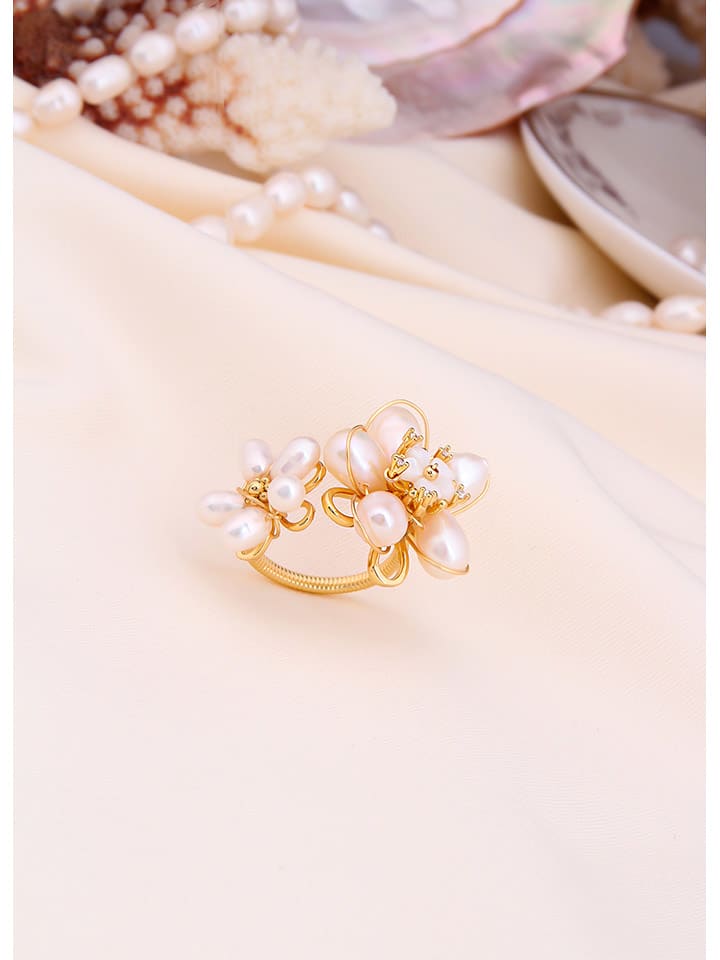 L'Atelier de Gaia Pozłacany pierścionek z perłami rozmiar: onesize