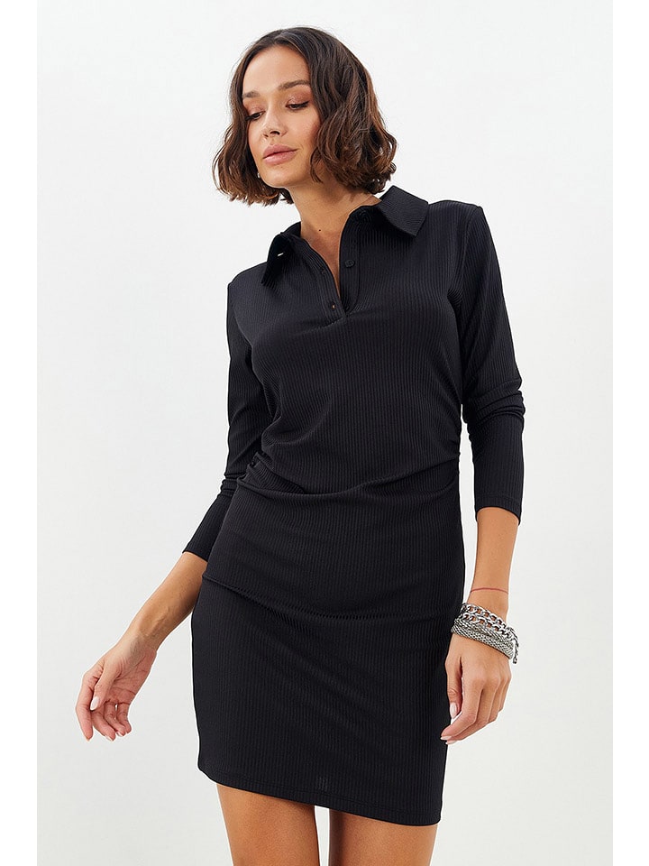 Milan Kiss Sukienka w kolorze czarnym rozmiar: L