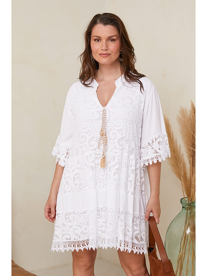 Curvy Lady Sukienka w kolorze białym rozmiar: 40/42