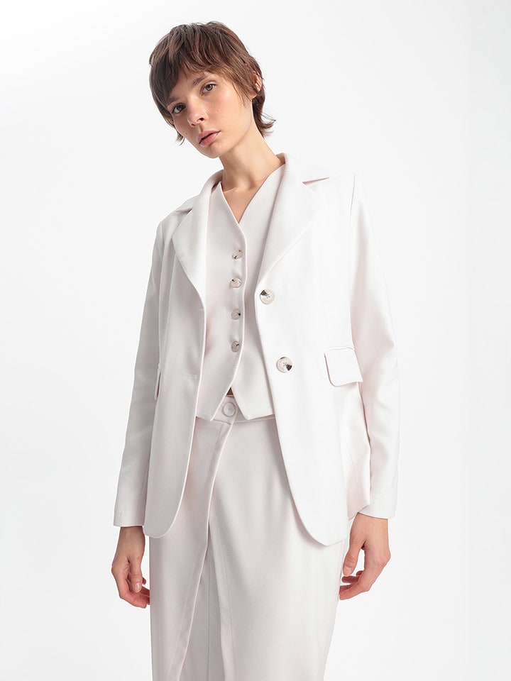 BGN Blezer w kolorze białym rozmiar: 40