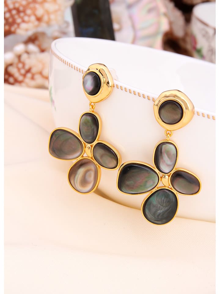 L'Atelier de Gaia Pozłacane kolczyki z masą perłową rozmiar: onesize