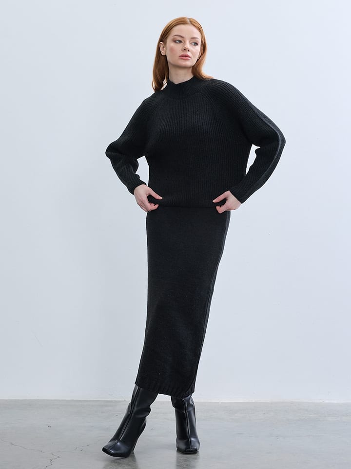 BGN Spódnica w kolorze czarnym rozmiar: 34