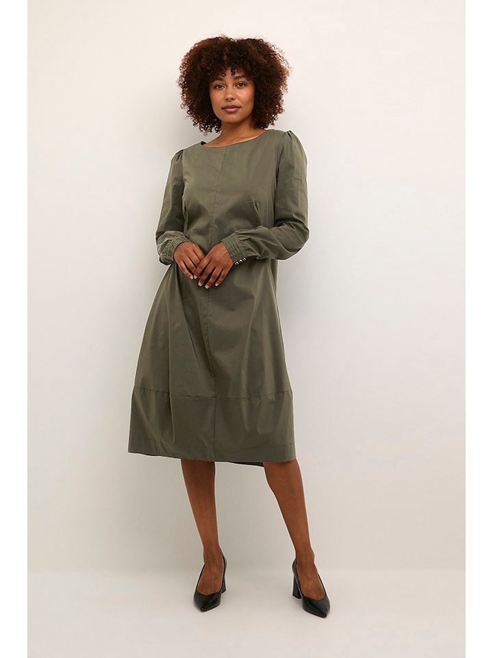 CULTURE Sukienka w kolorze oliwkowym rozmiar: M