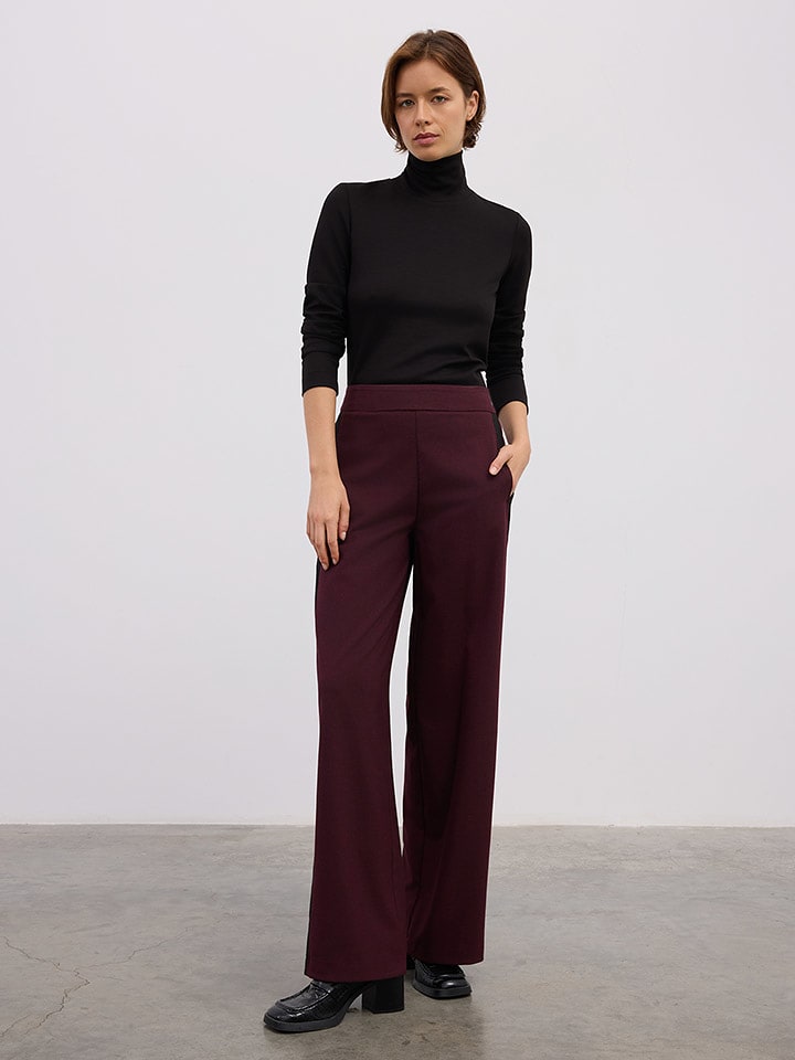 BGN Spodnie w kolorze bordowym rozmiar: 38