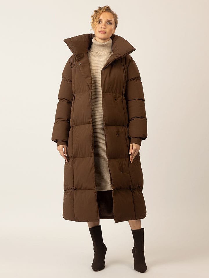 APART Płaszcz zimowy w kolorze ciemnobrązowym rozmiar: 34
