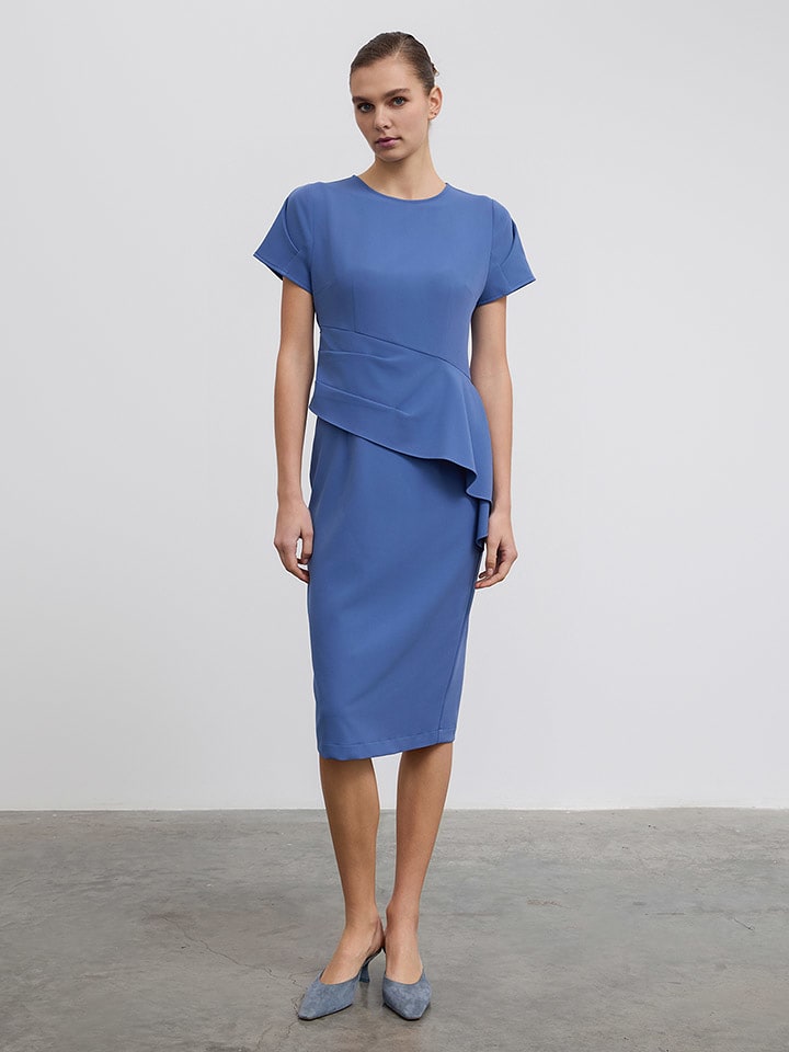 BGN Sukienka w kolorze niebieskim rozmiar: 34