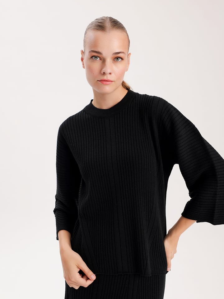 BGN Sweter w kolorze czarnym rozmiar: 38