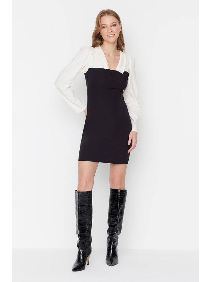 trendyol Sukienka w kolorze biało-czarnym rozmiar: 42