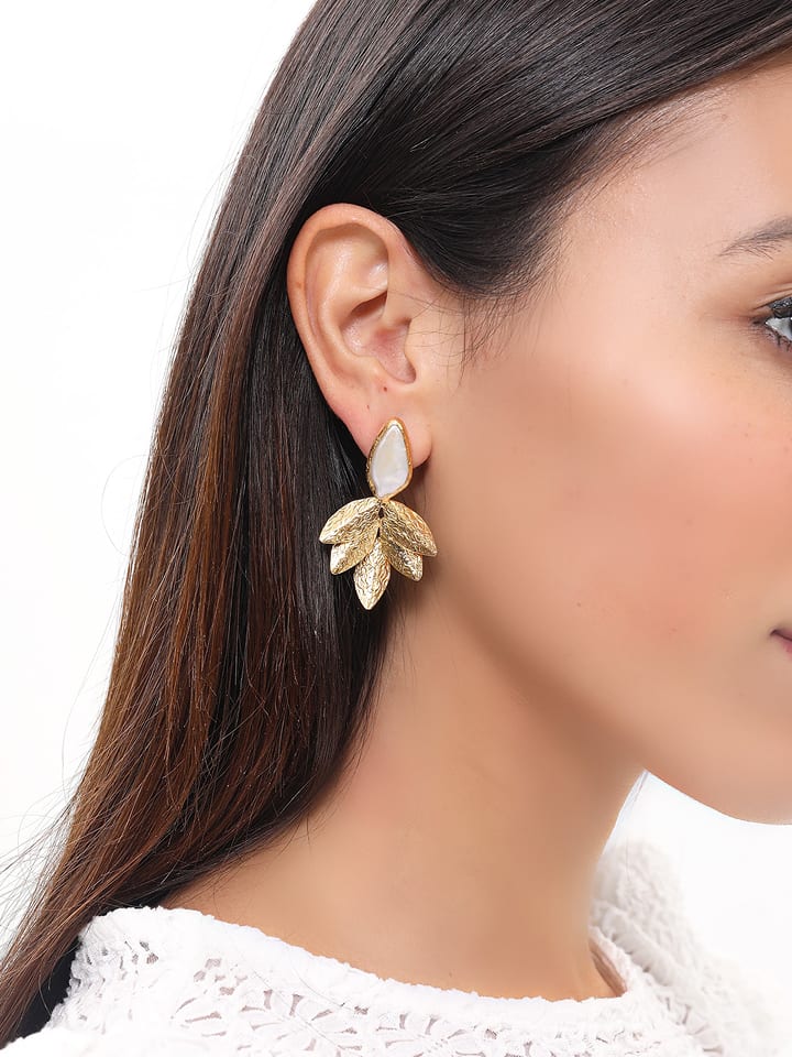 L'Atelier de Gaia Pozłacane kolczyki-wkrętki z perłami rozmiar: onesize