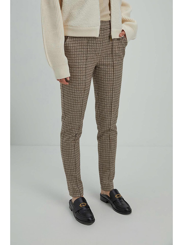 Josephine & Co Spodnie "Tao" w kolorze beżowym rozmiar: 36