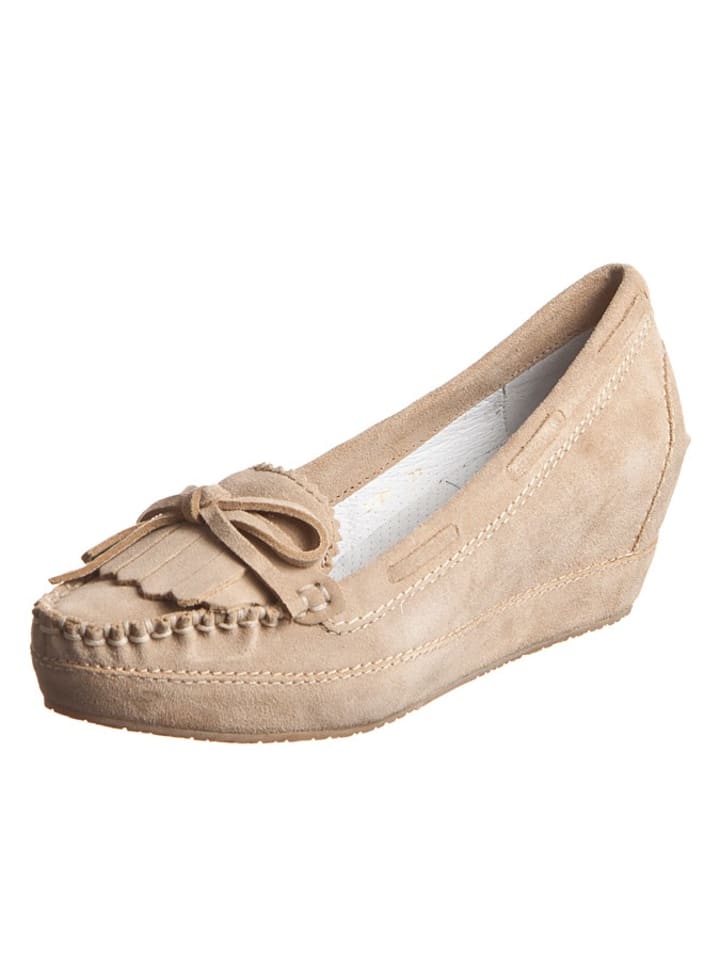 Logan Mokasyny w kolorze piaskowym na koturnie rozmiar: 37