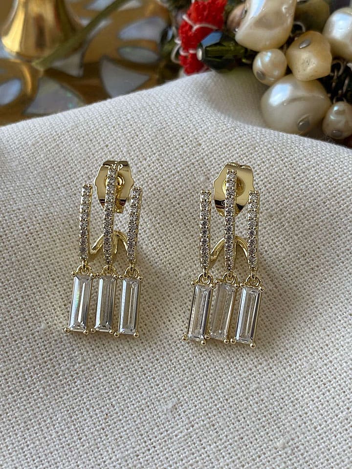 Luseera Pozłacane kolczyki-wkrętki z cyrkoniami rozmiar: onesize