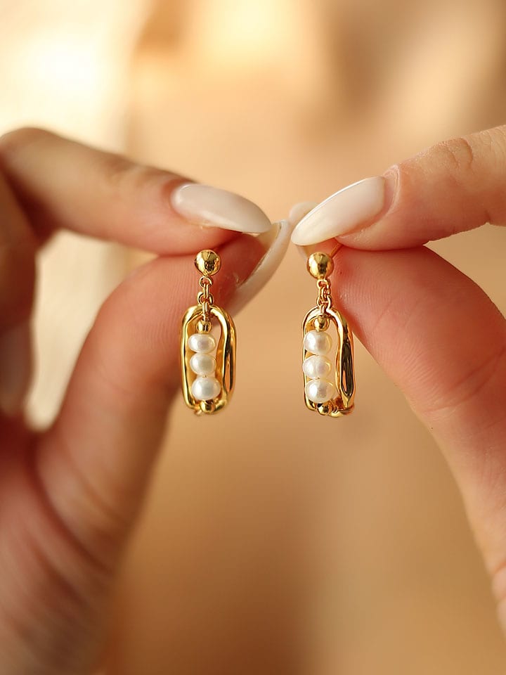 Pierres delicates Pozłacane kolczyki-wkrętki z perłami rozmiar: onesize