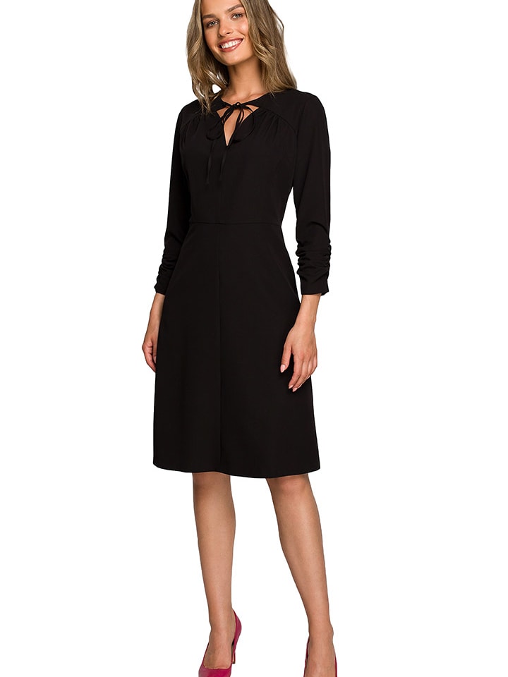 Stylove Sukienka w kolorze czarnym rozmiar: M