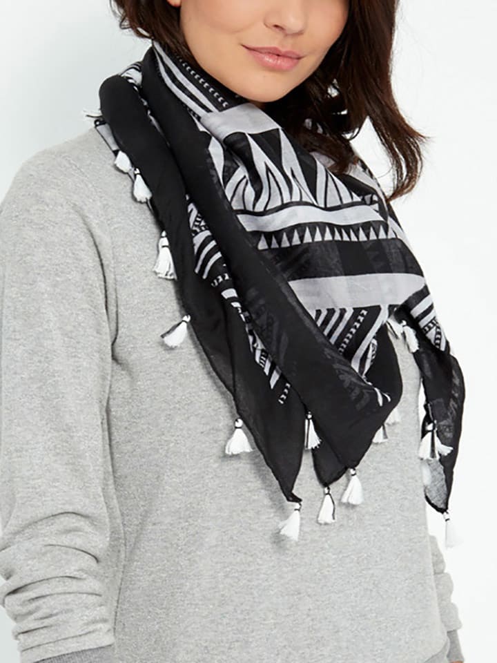 MENTHE À L'O Szal w kolorze czarnym - 140 x 140 cm rozmiar: onesize