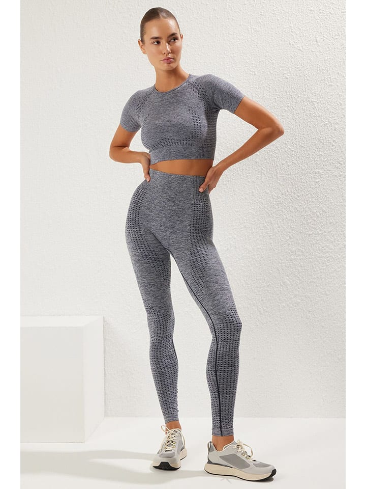 trendyol Legginsy sportowe w kolorze szarym rozmiar: M/L
