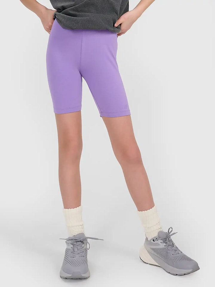 4F Szorty w kolorze fioletowym rozmiar: 146