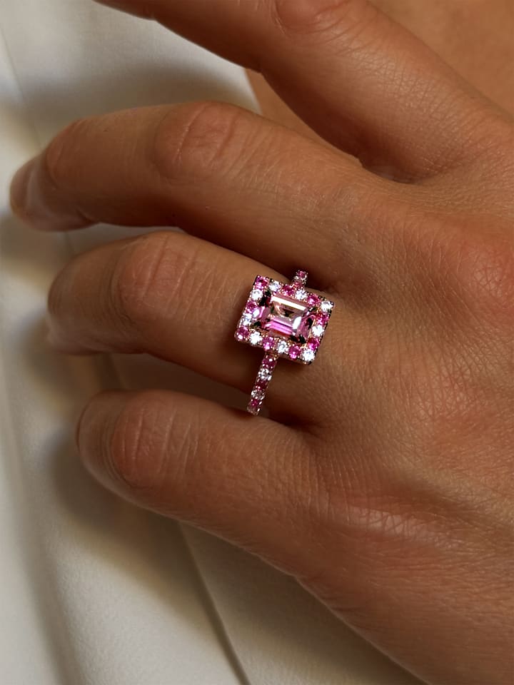 Les Petites Précieuses Pozłacany pierścionek z cyrkoniami i topazem rozmiar: 52