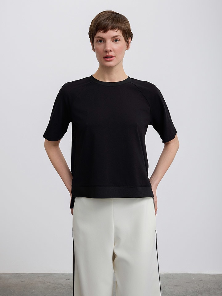 BGN Koszulka w kolorze czarnym rozmiar: 40