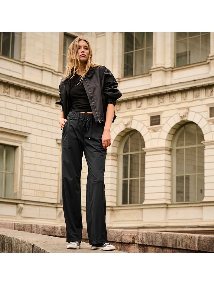 MAC Spodnie w kolorze czarnym rozmiar: 36/L30