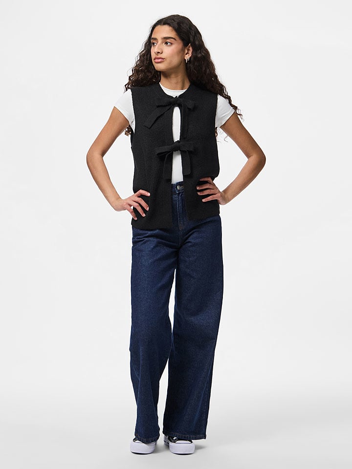 Pieces Kamizelka dzianinowa "Pcsilly" w kolorze czarnym rozmiar: L