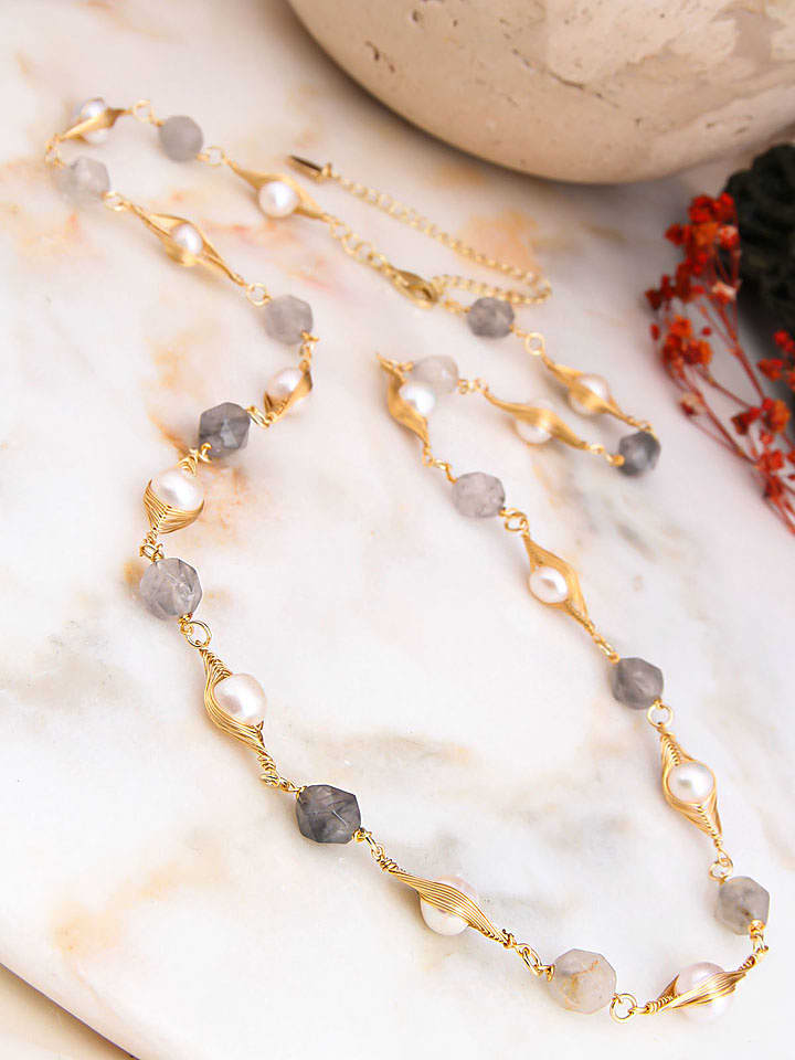 Pierres de Jade Pozłacany naszyjnik z elementami ozdobnymi - dł. 45 cm rozmiar: onesize