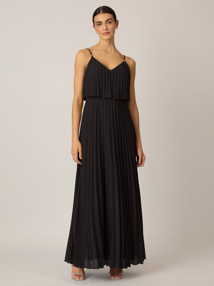 APART Sukienka w kolorze czarnym rozmiar: 40