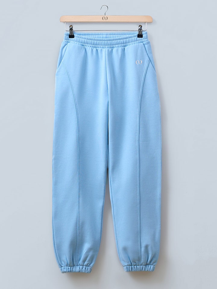 LeGer Spodnie dresowe "Nora" w kolorze błękitnym rozmiar: 38